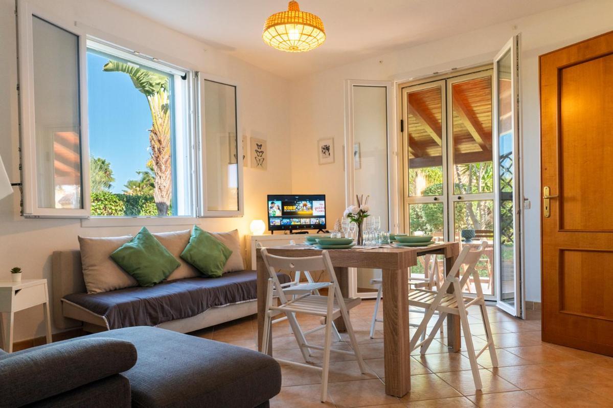 Villa Plumeria Campofelice Di Roccella Buitenkant foto