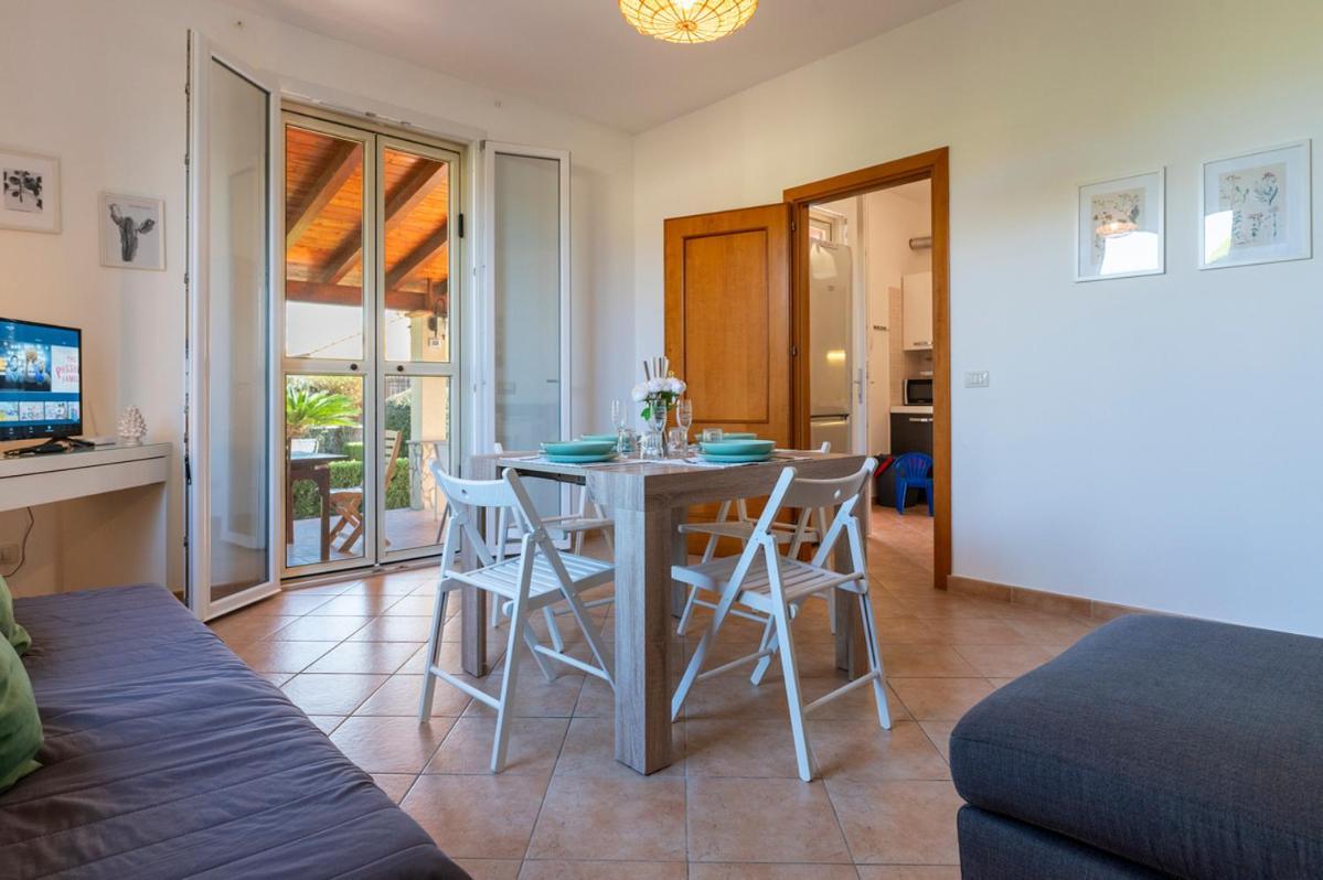 Villa Plumeria Campofelice Di Roccella Buitenkant foto